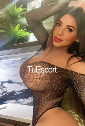 Camila Sexy Ts